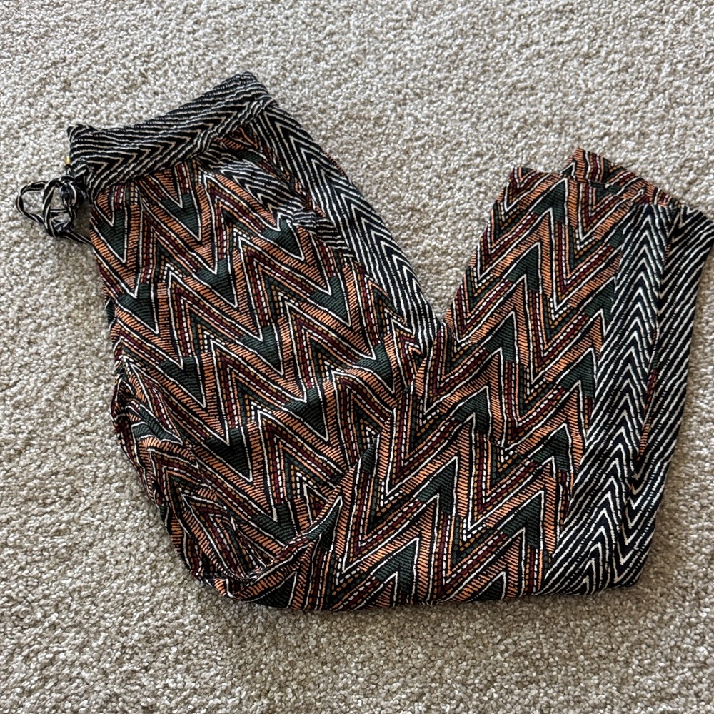 Ella Moss Chevron Cropped Pants - Black, Brown, White
